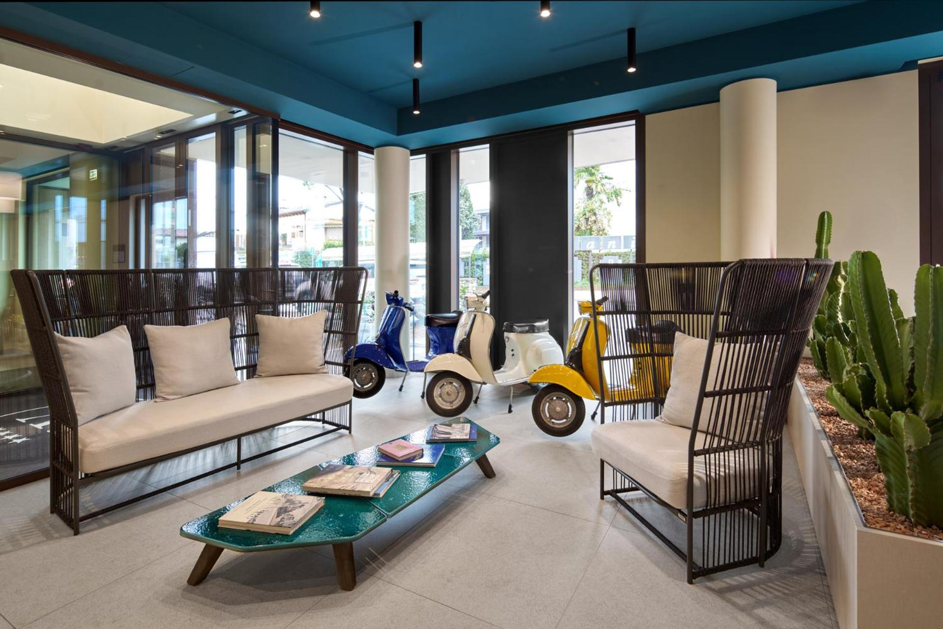 Wanderlust Hotel - Suite & Spa - Apartments & Villas - Bardolino, Lago Di Garda - Verona Extérieur photo